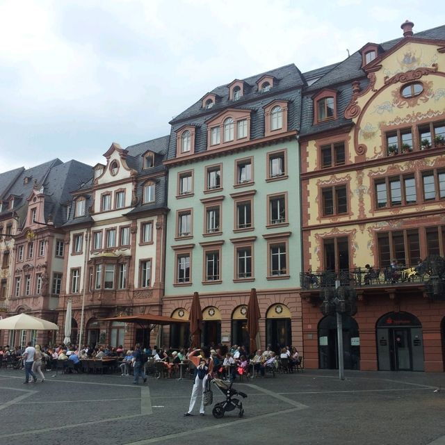 Shopping, entertainment and culture in one place