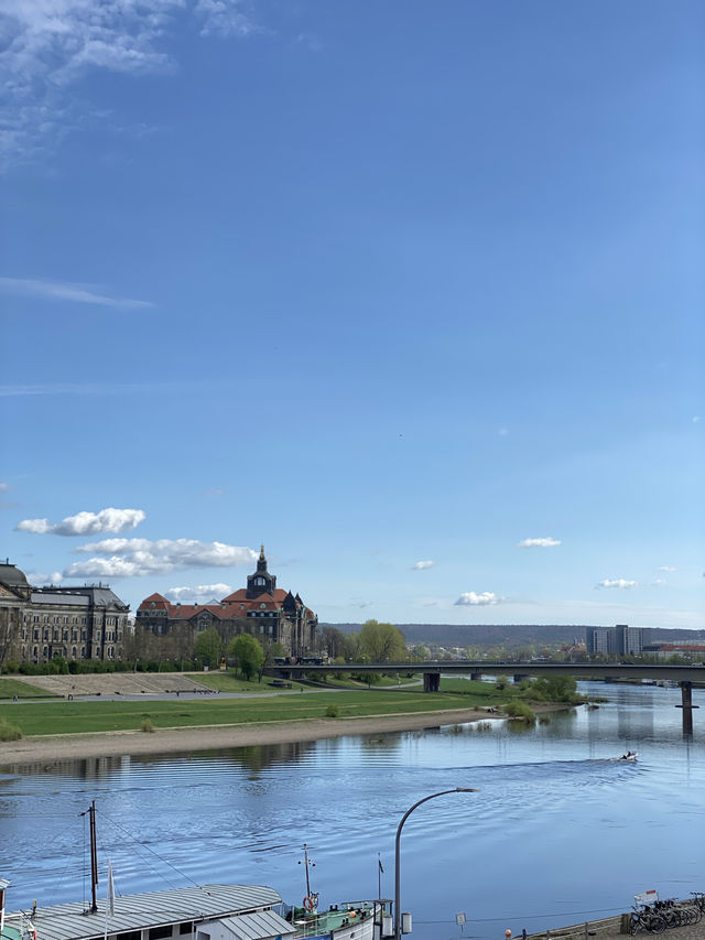 DRESDEN 🇩🇪 - CITY OF CASTLES 