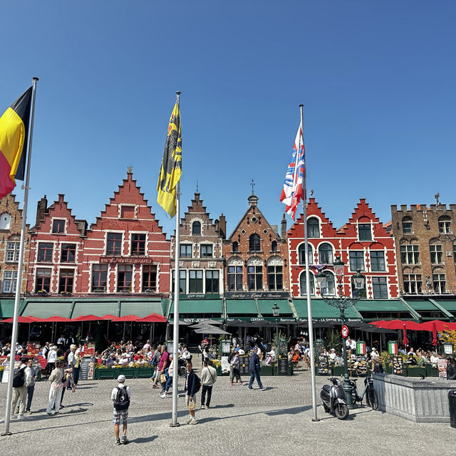 Bruges in Love - Belgium 🇧🇪 