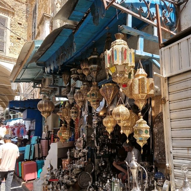 Discover the Charm of Tunis Medina 🌟