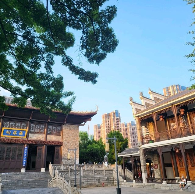 Discover Chenzhou, China – The Hidden Gem of Hunan! 🌿🏯