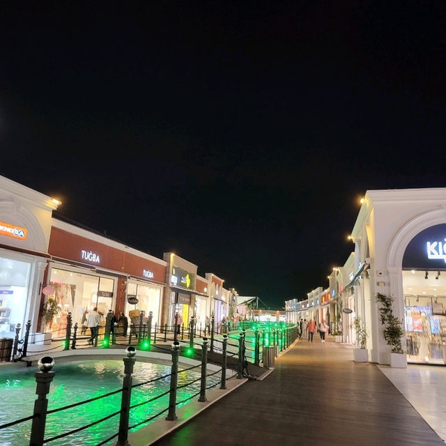 you must visit Viaport Marina outlet mall 🥰🥰🛥⚓️ in Istanbul Turkey 🇹🇷🇹🇷