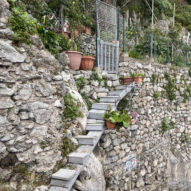 Positano: The Vertical Paradise Where Dreams Cascade into the Sea