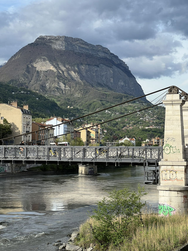 🇫🇷 프랑스 알프스 품에 안긴 도시 그로노블