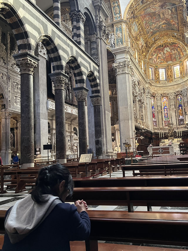Genoa Cathedral Magic⛪️ Genoa Cathedral Magic⛪️