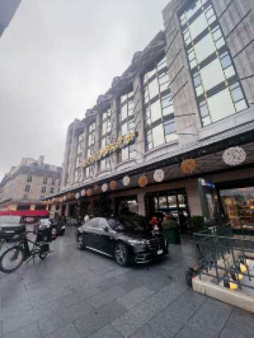 Paris on Foot: Discovering the Magic Around Samaritaine 🇫🇷