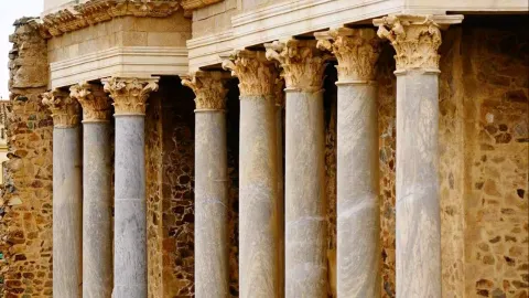 Roman Nights Shine✨ — traveler post in Merida