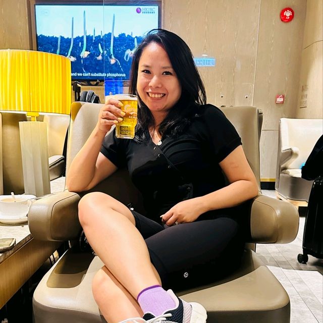 Relax at HK Airport's Lounge 🇭🇰