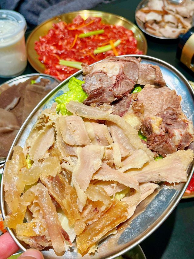 張大橘雲南酸菜牛肉火鍋真的平價好吃到上癮