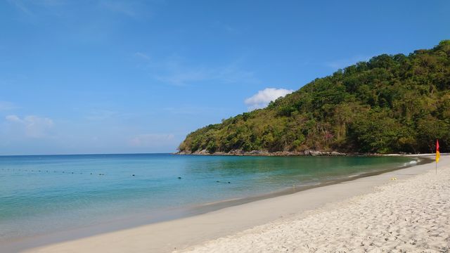 普吉島艾美海灘度假酒店的獨立沙灘真的是美爆了