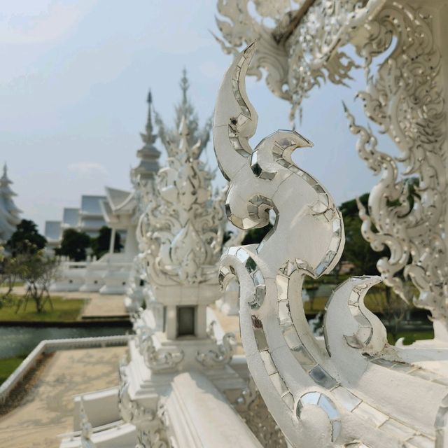 The White Temple Chiang Rai :A Mesmerizing Architectural Masterpiece  