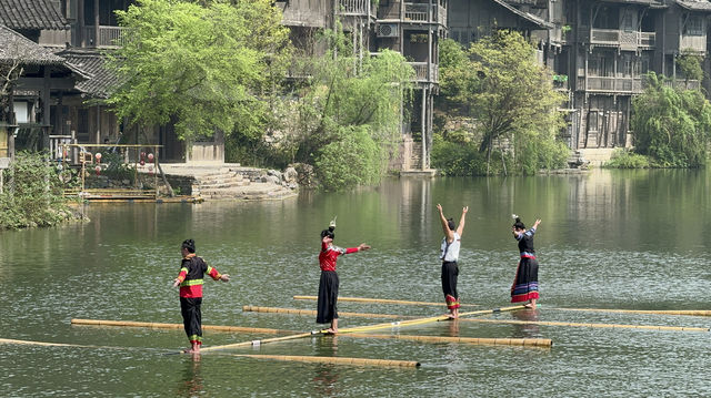 烏江之上的水上芭蕾：遵義烏江寨獨竹漂表演觀後感