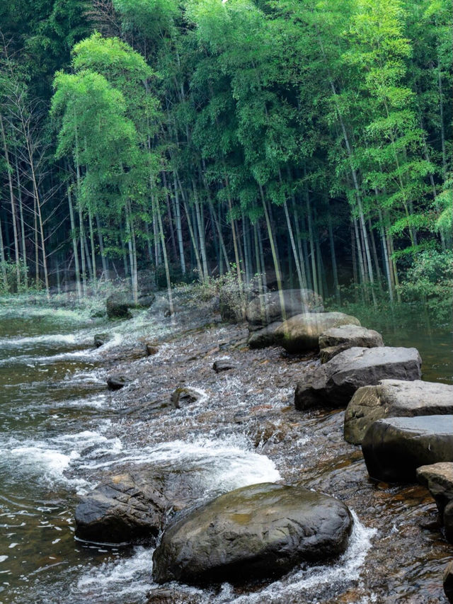 鹽幫十八渡-人少景美！免費！徒步玩水！