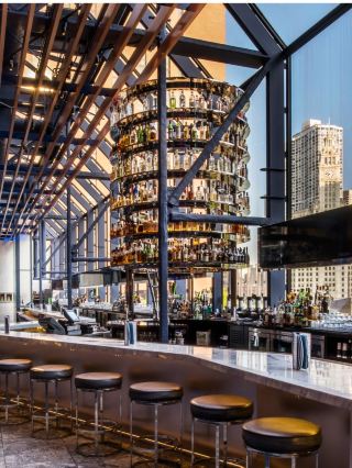 🌆✨ Chic Stays in the Windy City: Hyatt Regency Chicago 🏨