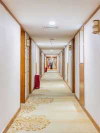 🌟 Shenzhen Stays: Guangdong Hotel's Comfort & Convenience 🛏️🌆