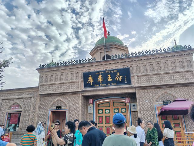來熱斯坦路，感受庫車人骨子裡的浪漫