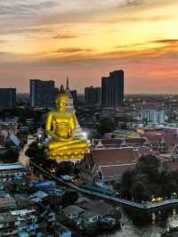 Thailand Travel Guide: The Majestic Giant Buddha