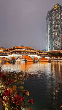 成都不止九眼橋，最美夜景安順廊橋