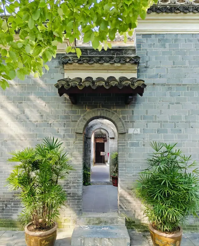 One of the best-preserved Mi Fu memorial buildings - Xiangyang Mi Fu Memorial Hall