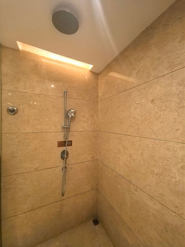 差不多等於白住？內江濱江假日酒店套房體驗