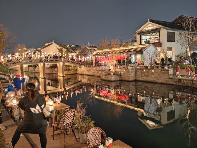 蟠龍天地春節夜景