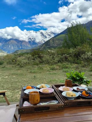 8-Day Tibet Tour: Lhasa, Nyingchi, and Yamdrok Lake