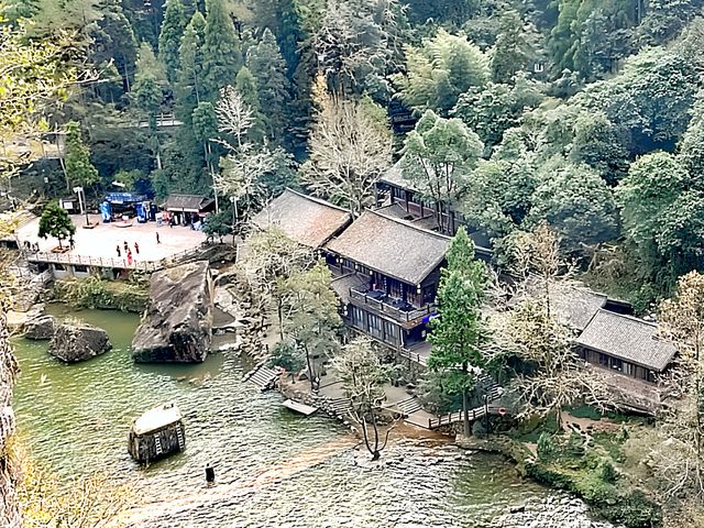 百丈飛瀑
