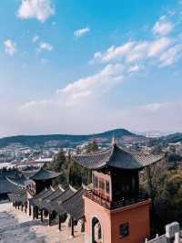 比起雞足山，我更喜歡這常年香火旺盛