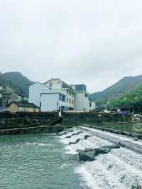 新昌里家溪村，紹興版的《富春山居圖》