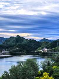 萬頃雲濤，一湖煙雨！霧靈山