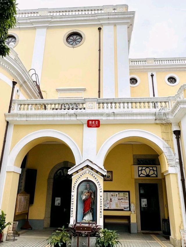 從香港出發！暢遊聖老楞佐堂交通全攻略 