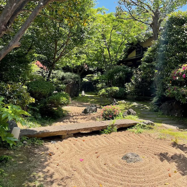 前野原溫泉 さやの湯処｜東京板橋區的苔蘚枯山水秘境