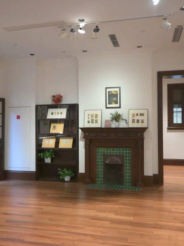 上海虹口区の巴金図書館で美しいクラシックの雰囲気とポストカードを作成しよう