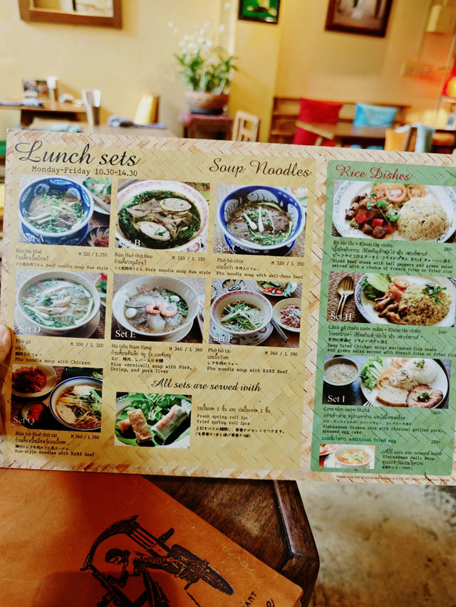 🍜曼谷通羅區挖到寶！米其林推薦越南菜還原河內風味～