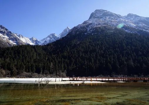 高原湖泊倒影聖地