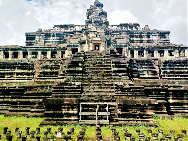 Hindu Gods, Buddhist Peace: The Dual Soul of Baphuon