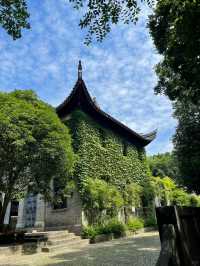 藏喺浙東嘅呢座均溫23℃嘅避暑小城，