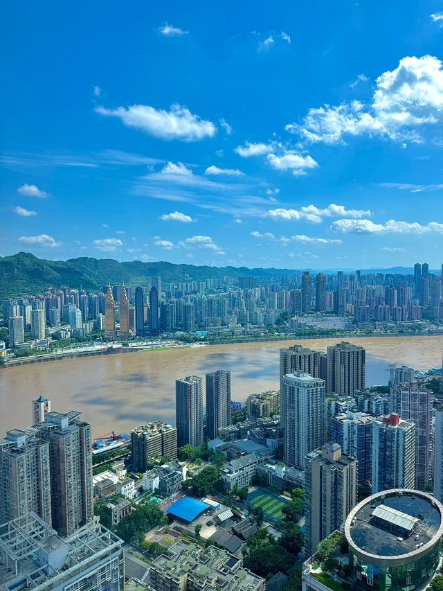 重慶人嘴巴真嚴！雲端之眼同款酒店咁好住