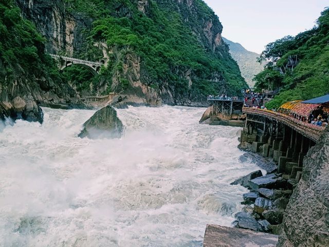 Tiger Leaping Gorge: Where Mountains Kiss the Sky