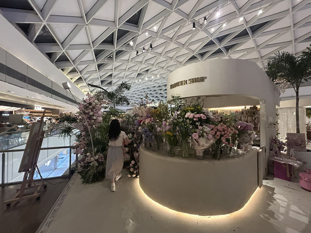 🎭 巨人展 × 萬象天地｜藝術與生活的雙重沉浸