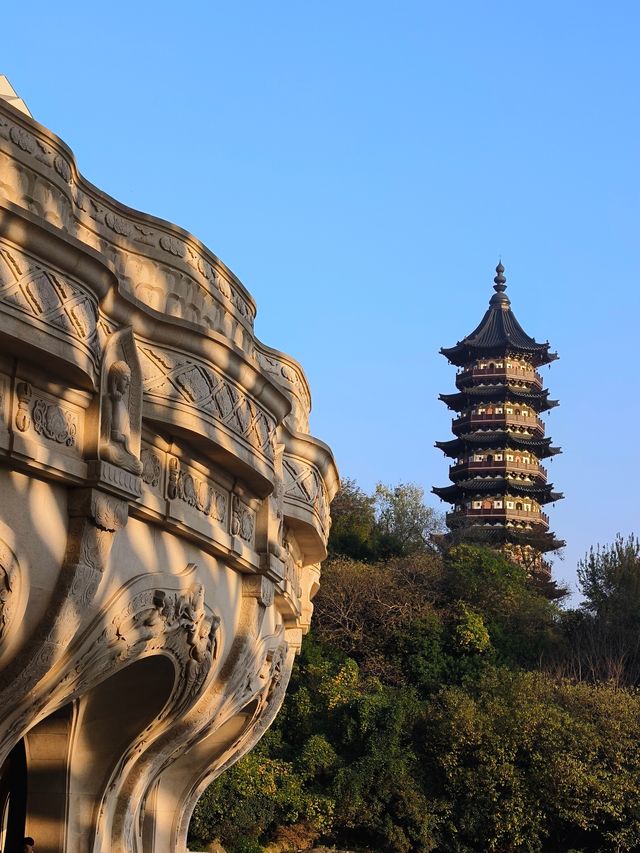 邂逅雙峰奇景與佛光普照之牛首山