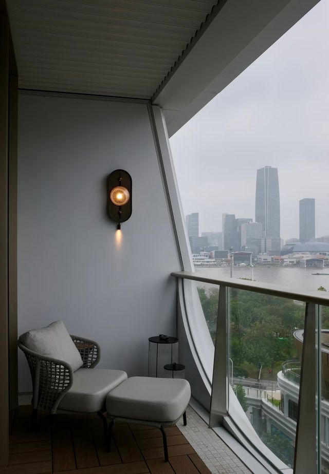 魔都新貴|前灘華爾道夫開業首探!陽台俯瞰浦江絕了 魔都新貴|前灘華爾道夫開業首探!陽台俯瞰浦江絕了