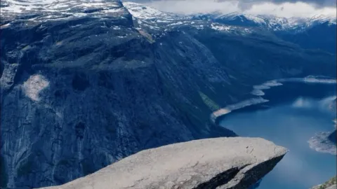 Norway Three Highlights Check-in Guide — traveler post in Odda