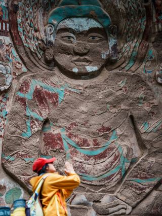 天水に隠れたマイナーなスポット「世界一の露天摩崖浮彫大仏」