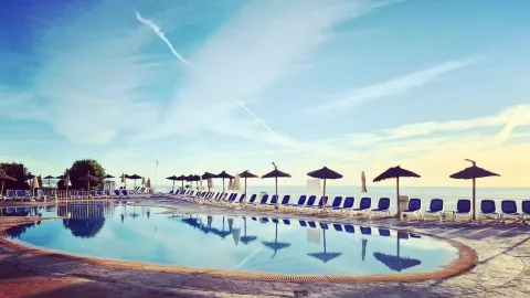 Unforgettable Experience - Book This Hotel Now! — traveler post in Llevant