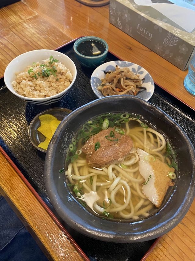 【沖縄/宮古島】宮古島で最も有名な宮古そば🍜古謝そば屋
