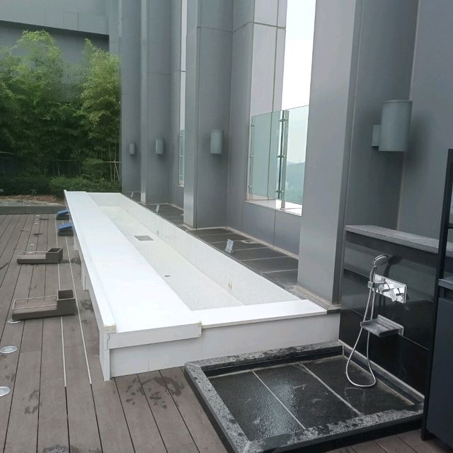 極方便, 明洞L7 Myeongdong