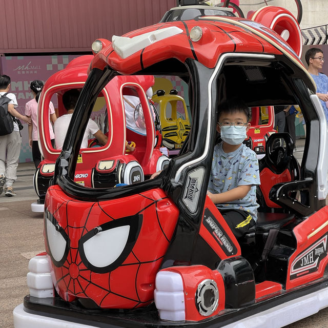 親子商場！兒童賽車、餵鴿糧、親子電動車、機動遊戲、蹦床室內遊樂場，超多嘢玩🎉