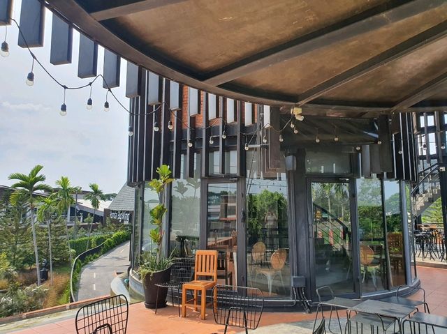 คาฟ่บุรีรัมย์ The Tower Cafe🖤