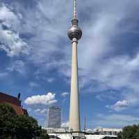 Berlin Delights: A Day of Spectacular Views, Cultural Immersion, and Global Unity!